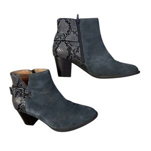 Vionic Naomi Womens Suede Snake Print Water Resistant Ankle Boots Gray size 8.5
